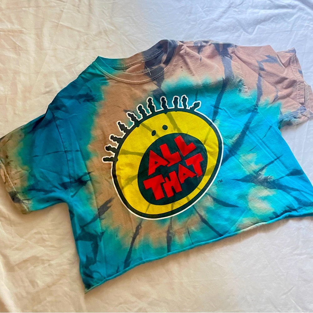 All that crop top shirt 💓